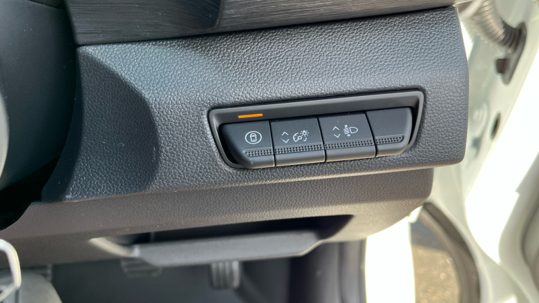 Renault Trafic Swb Diesel SL30 Blue dCi 150 Extra [Safety] Van